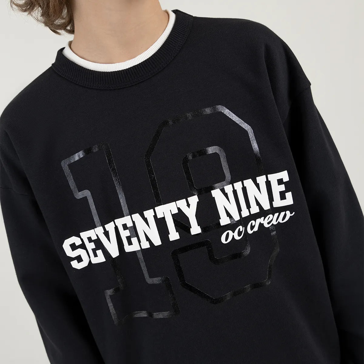 Buzo cerrado sin capucha unisex