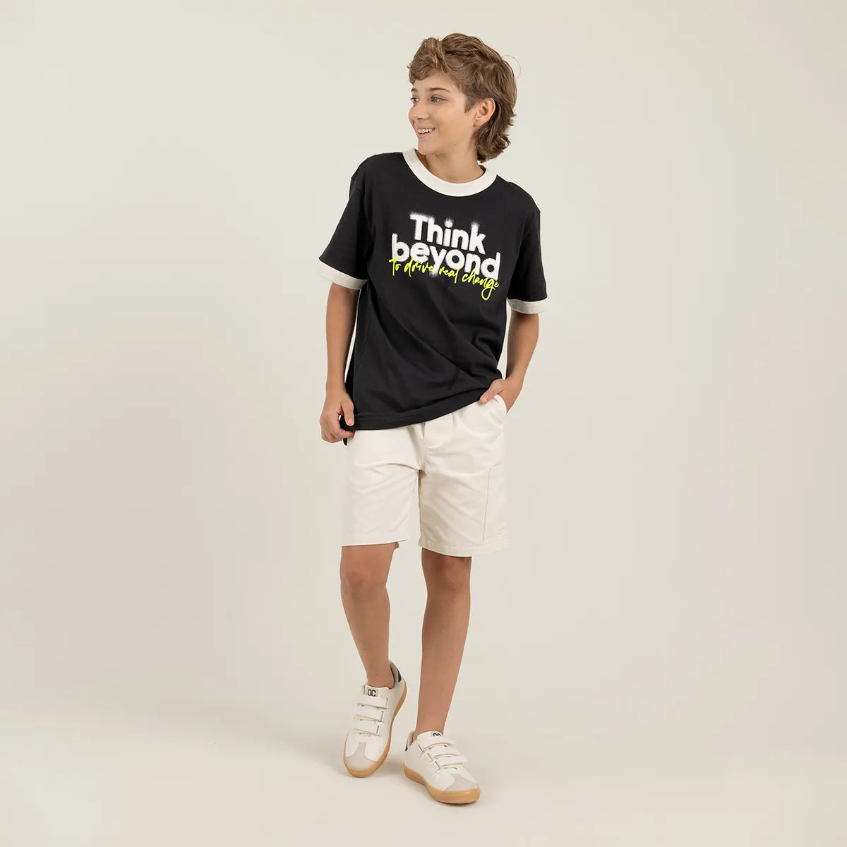 Conjunto para niño de camiseta y bermuda