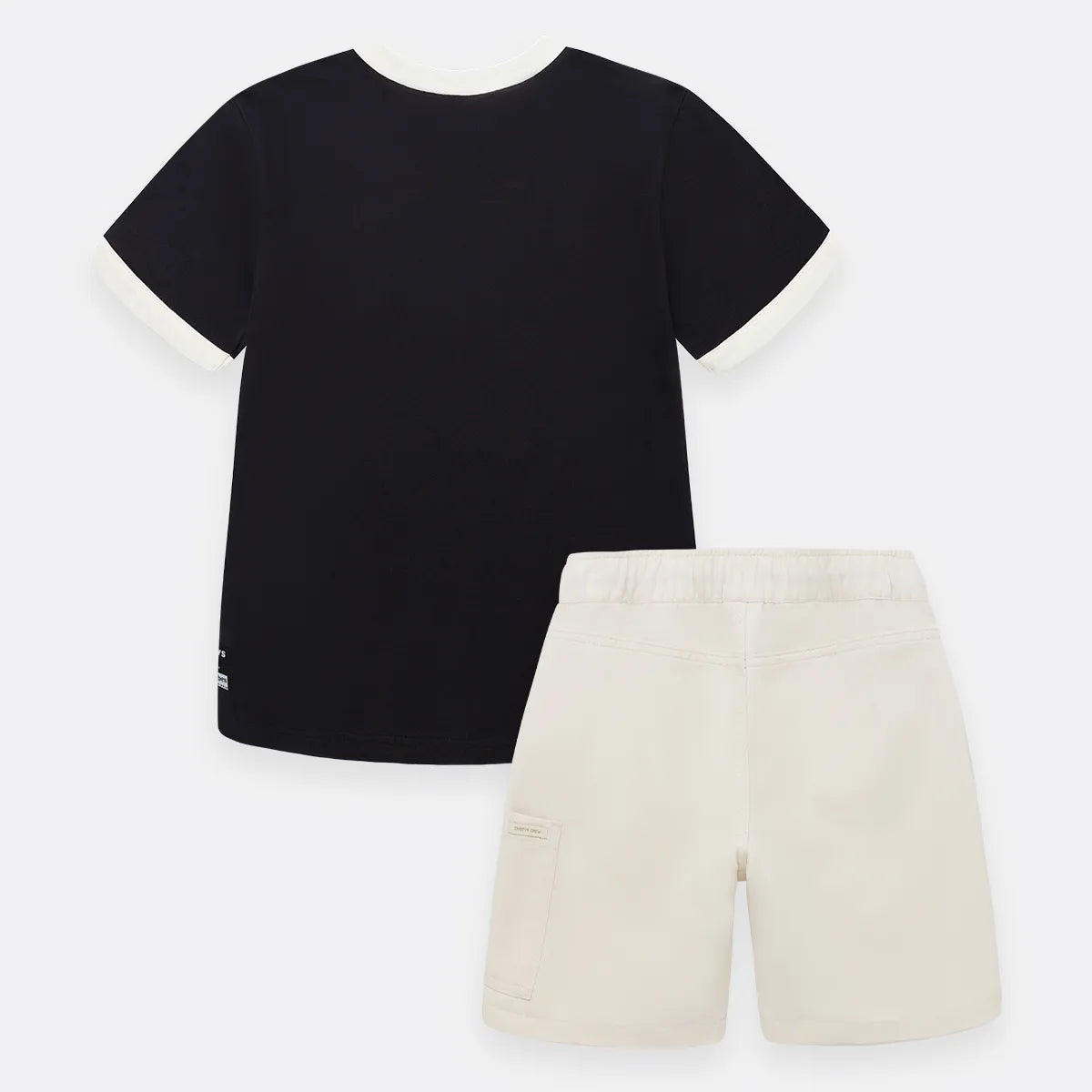 Conjunto para niño de camiseta y bermuda