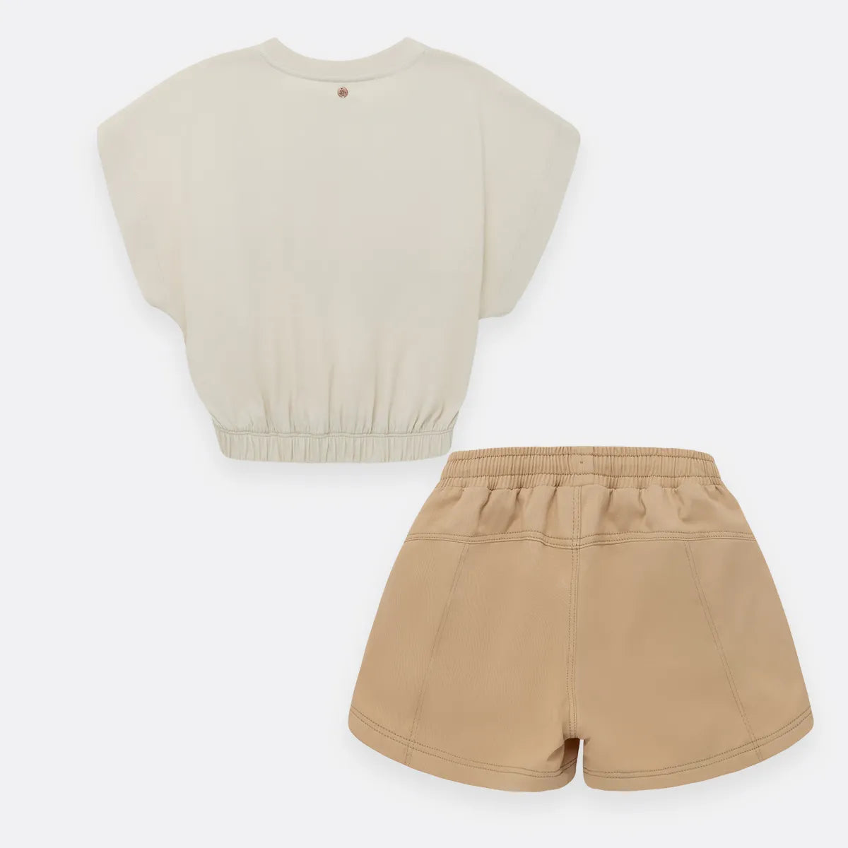 Conjunto de camisa crop + short para niña
