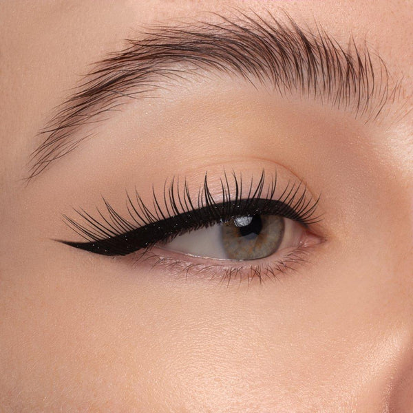 Beauty Creations: "Glitterally Perfect" Delineador Con Brillo