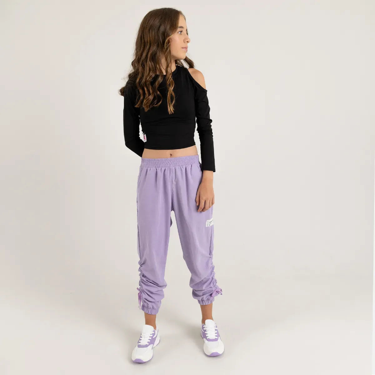 Camisa silueta crop top para niña