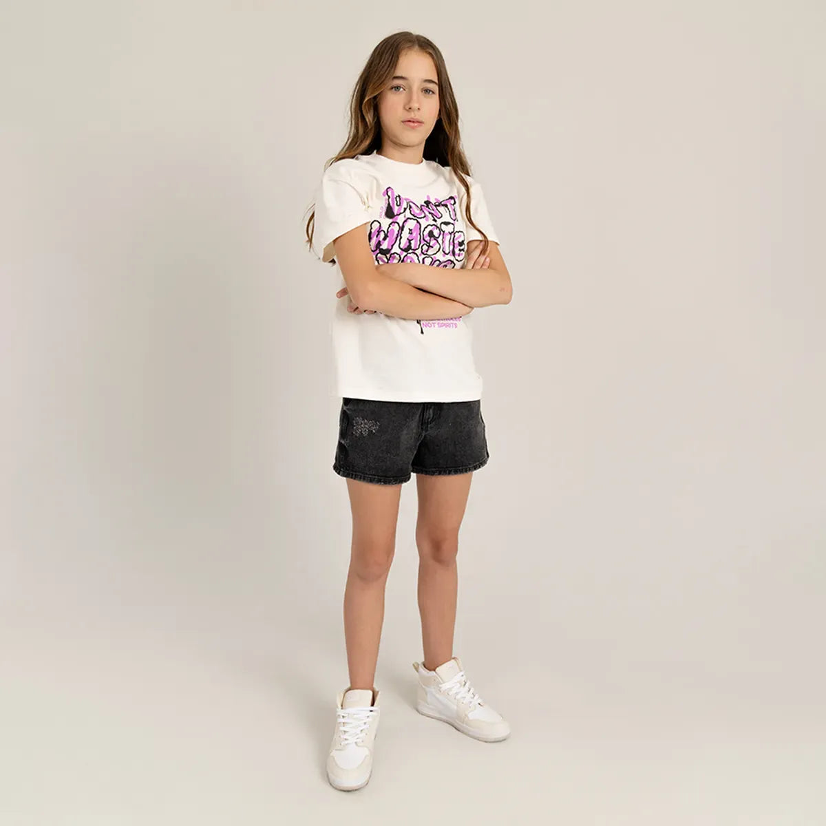 Short en denim con bolsillos para niña