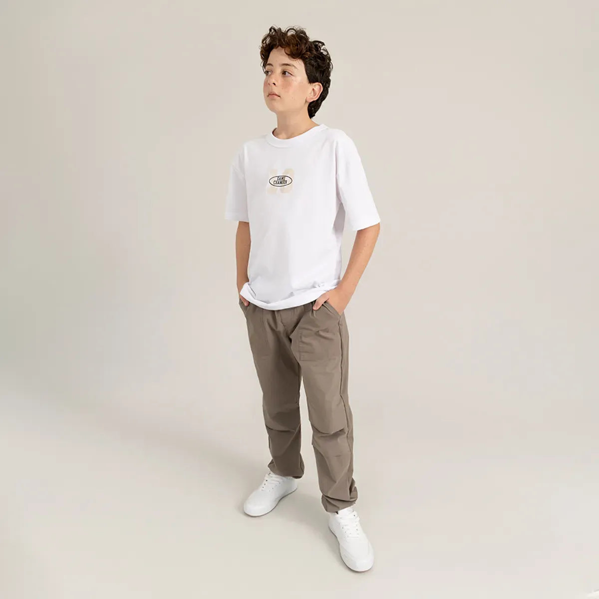 Pantalón tipo parachute largo para niño