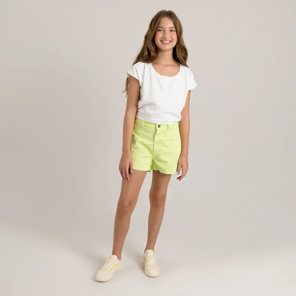 Conjunto para niña de camisa manga sisa + short