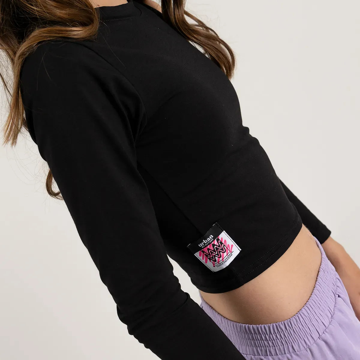 Camisa silueta crop top para niña