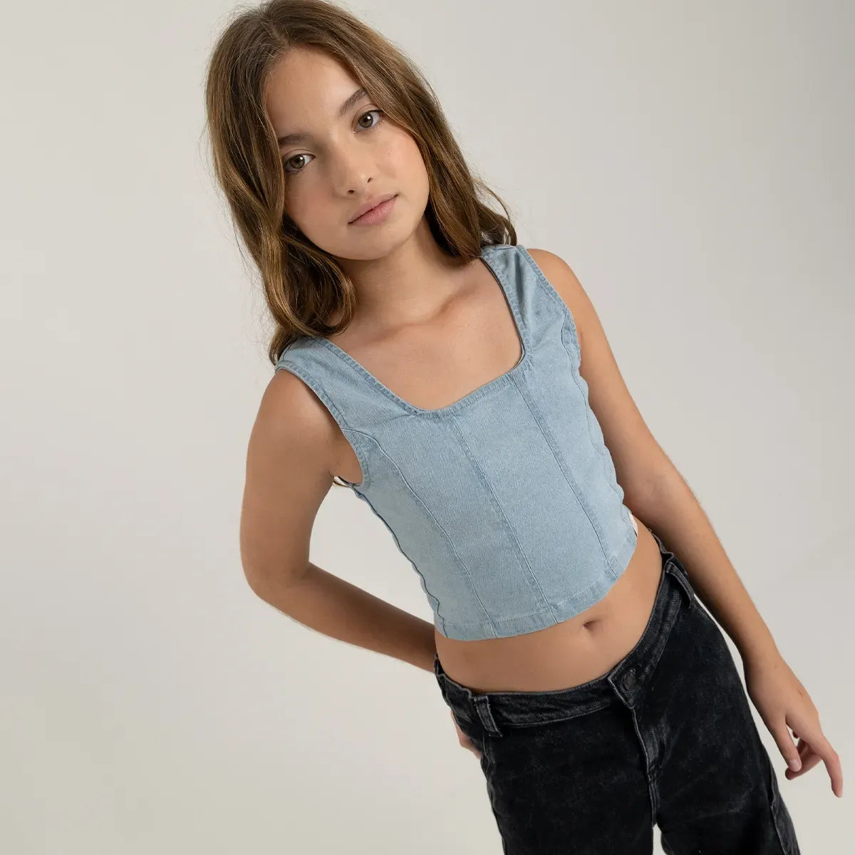 Camisa crop top para niña manga sisa