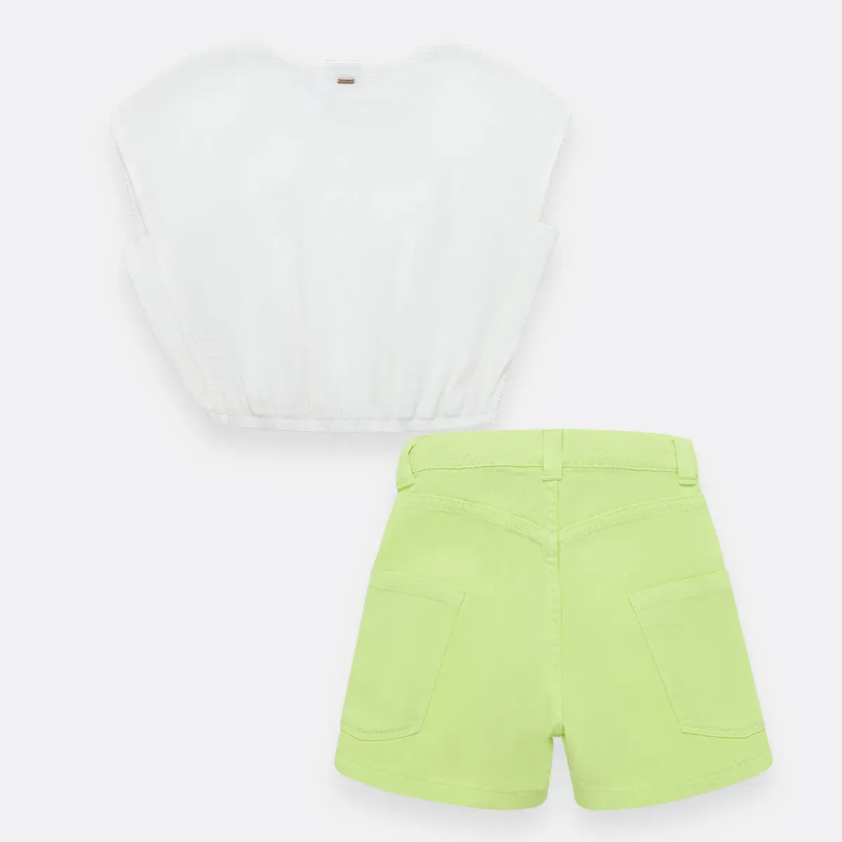 Conjunto para niña de camisa manga sisa + short