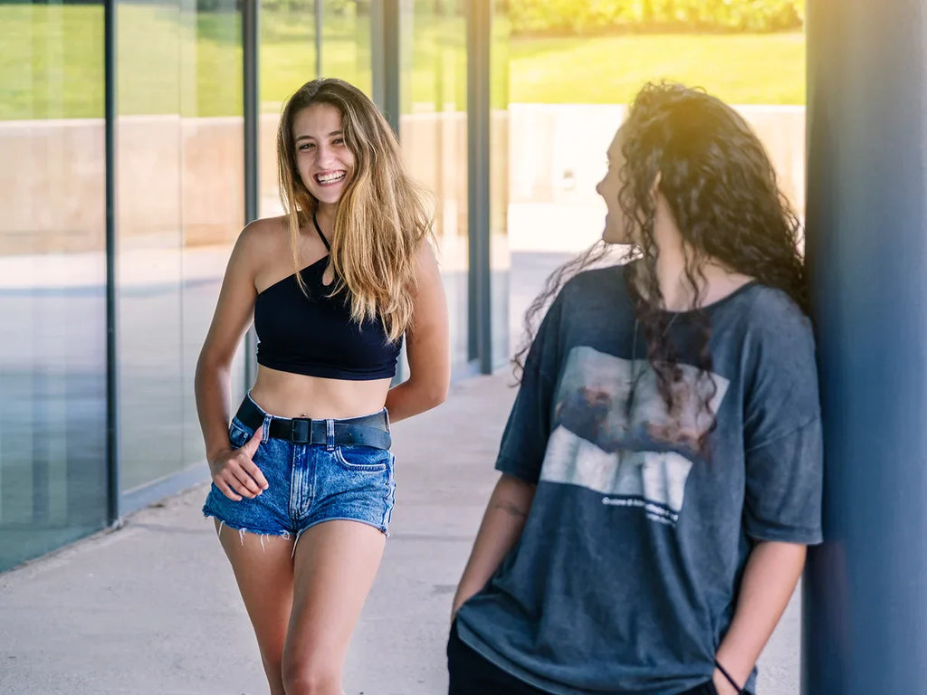 Estilos Sin Fronteras: Ropa Ancha y Ajustada, Amistad y Comodidad en Puerto Rico