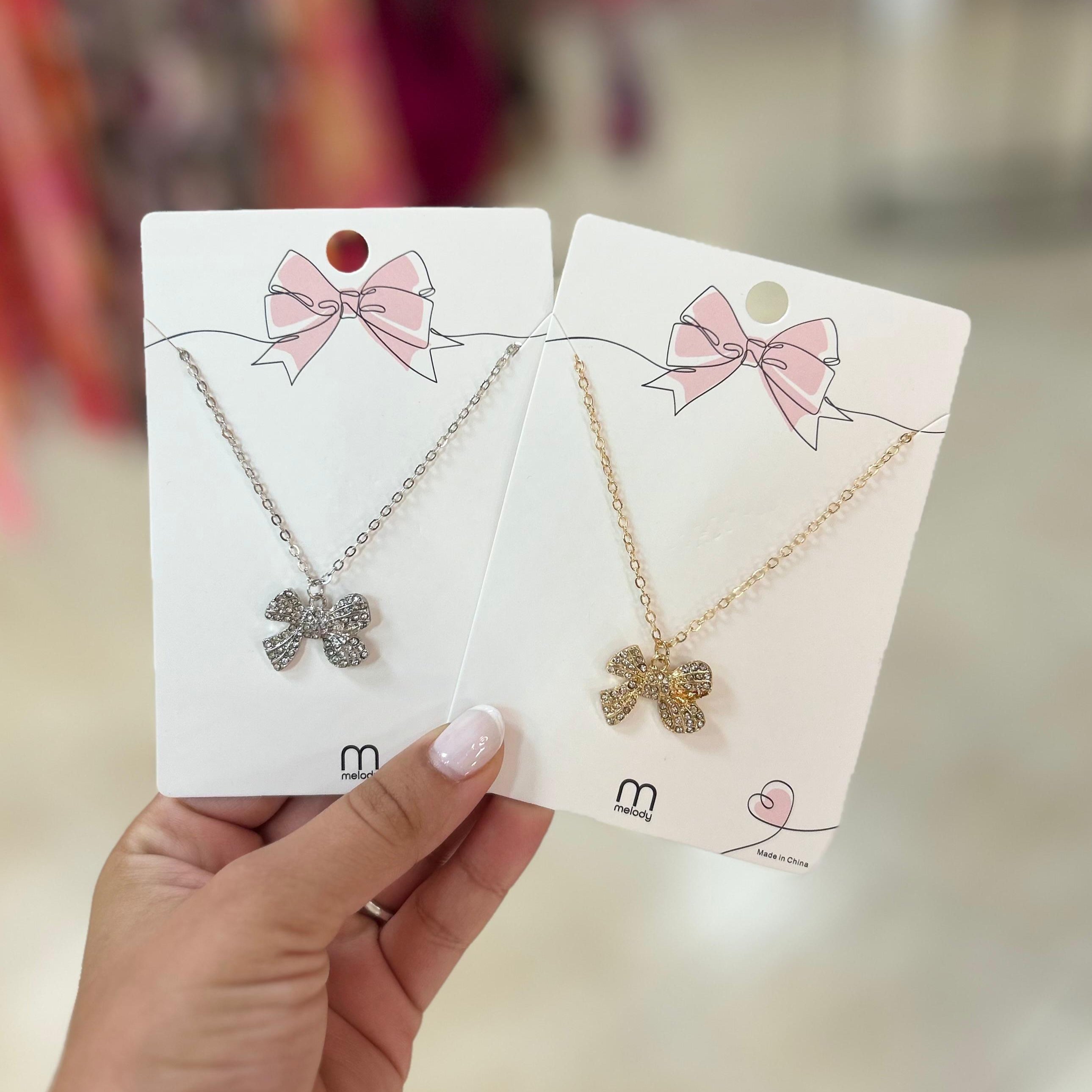 Collar Con Pendant De Lazo