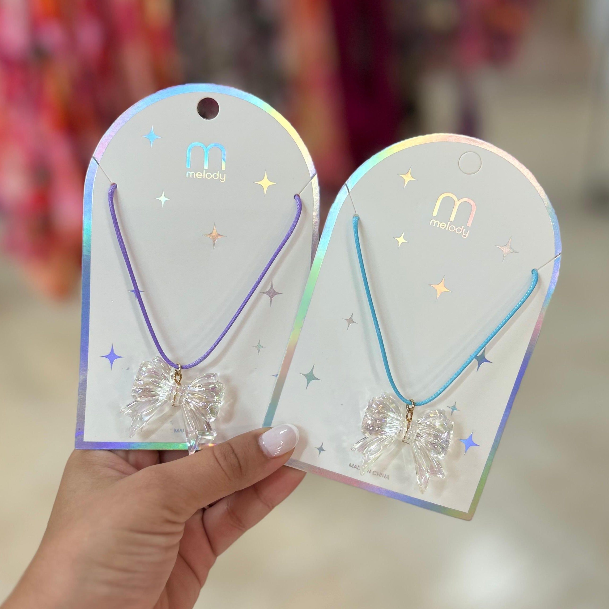 Collar De Hilo Con Pendant De Lazo