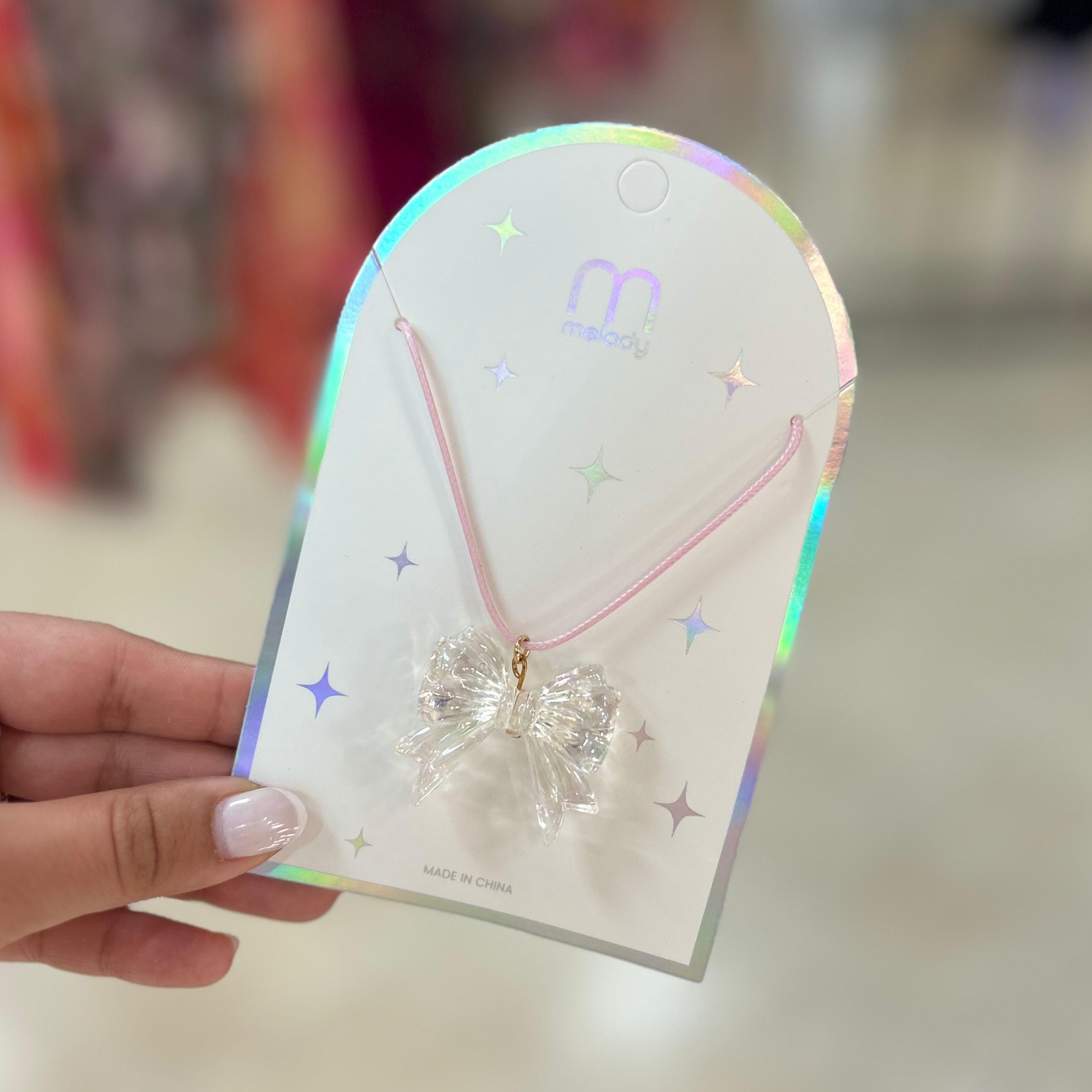 Collar De Hilo Con Pendant De Lazo